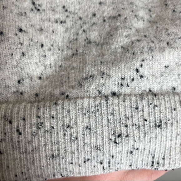 PURE Collection Cashmere Gray Speckled Turtleneck Size 6 - Picture 4 of 9